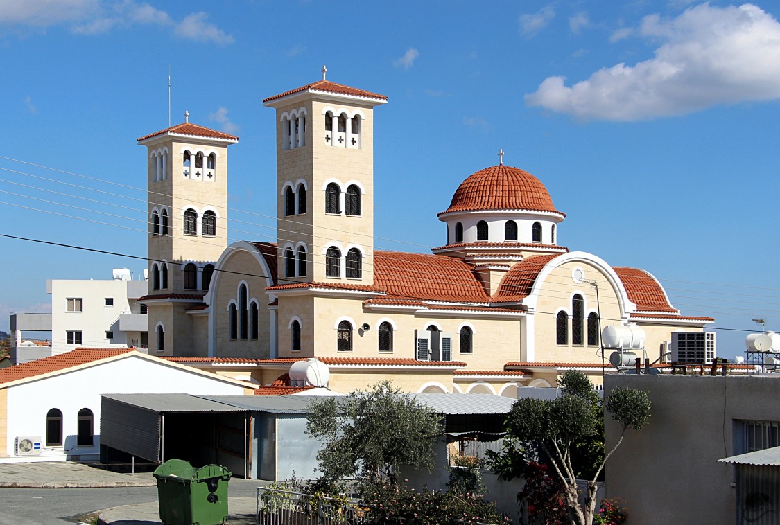 Церковь Космы и Дамиана, Ларнака (Ларнака, Кипр). фасады