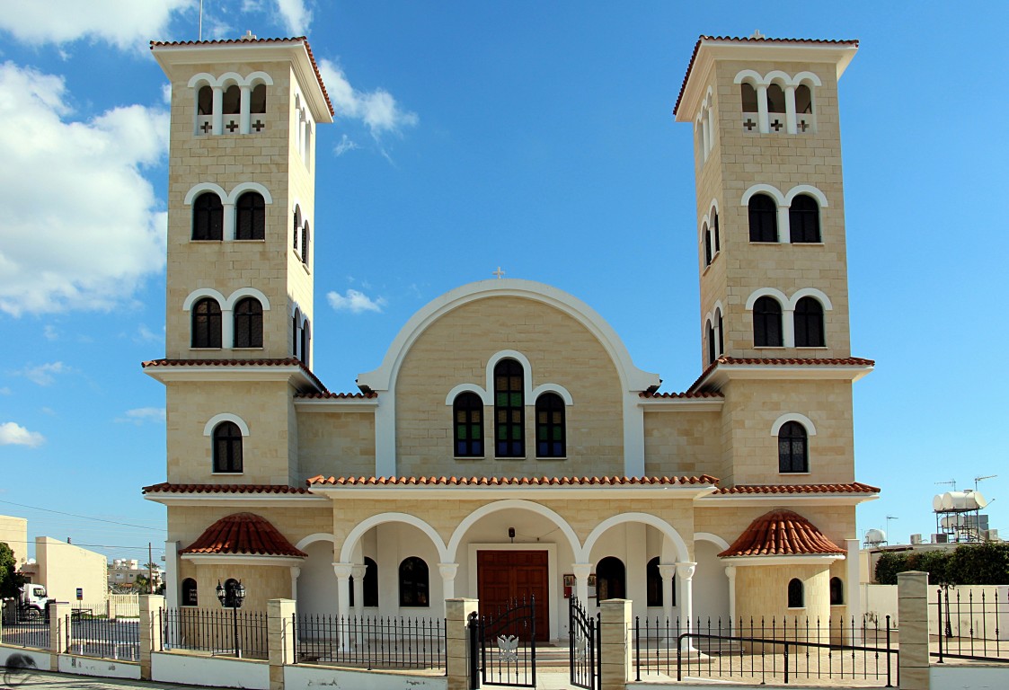 Церковь Космы и Дамиана, Ларнака (Ларнака, Кипр). фасады