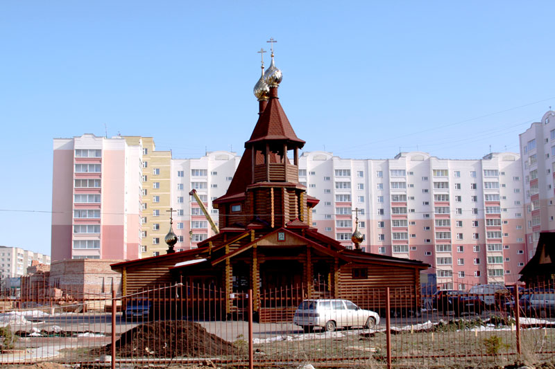 Иваново. Церковь Серафима Саровского. общий вид в ландшафте