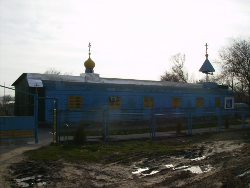 Церковь Новомучеников и исповедников Церкви Русской (временная), Ростов-на-Дону (Ростов-на-Дону, город, Ростовская область). общий вид в ландшафте, Вид  с  севера