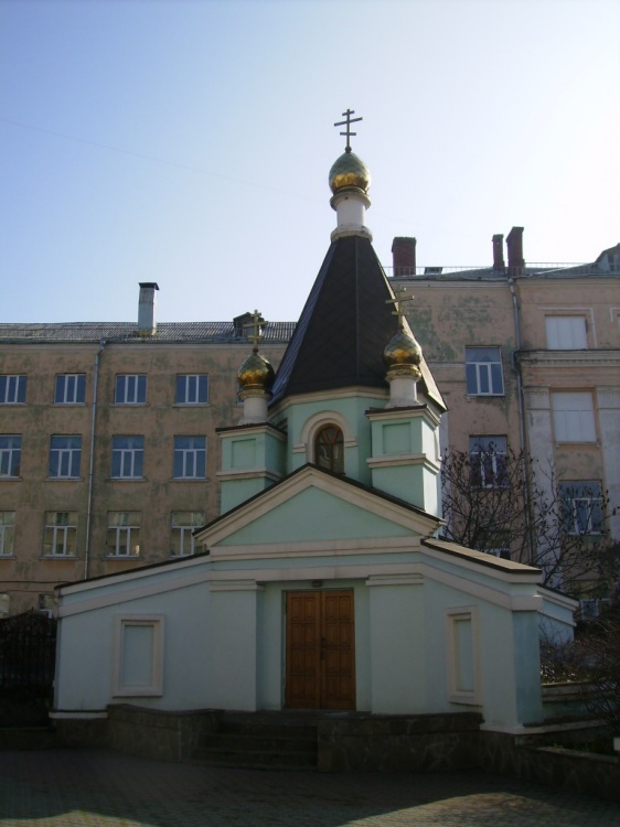 Часовня Кирилла и Мефодия при колледже связи, Ростов-на-Дону (Ростов-на-Дону, город, Ростовская область). общий вид в ландшафте