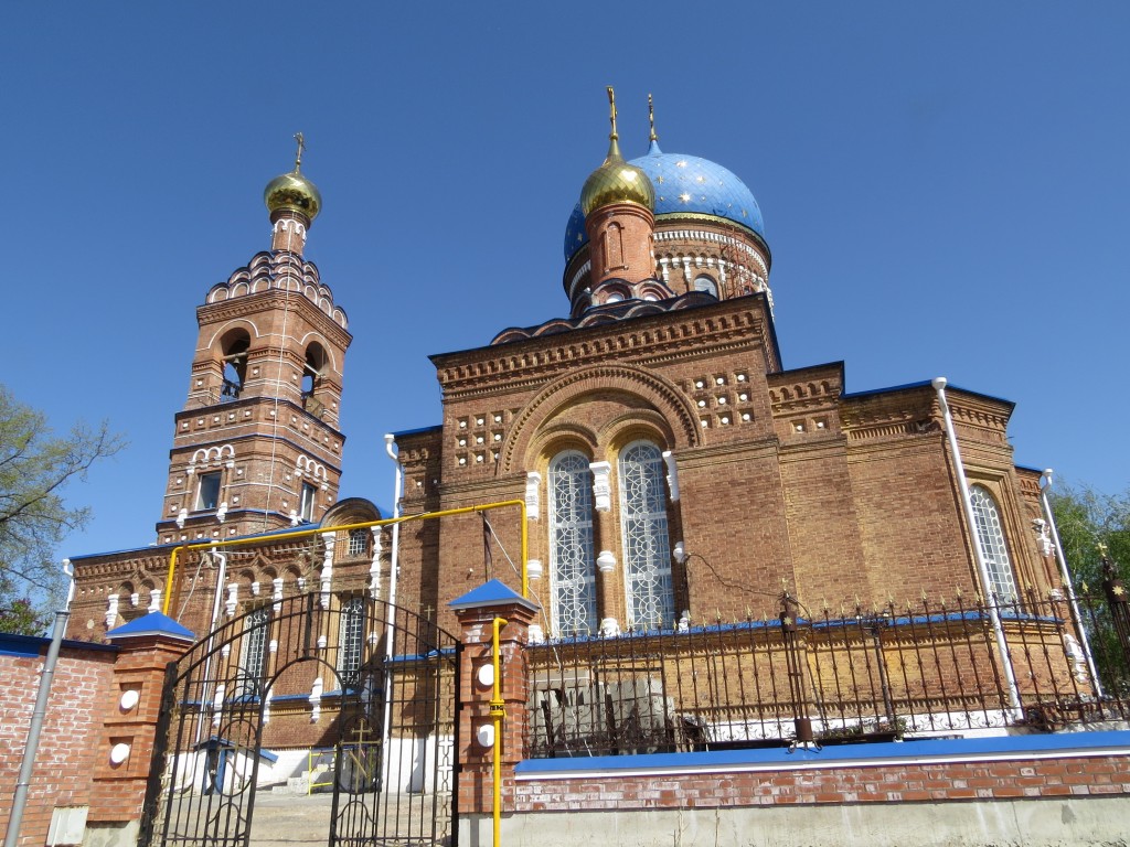 Церковь Сретения Господня в бывшей станице Александровской, Ростов-на-Дону (Ростов-на-Дону, город, Ростовская область). фасады, Сретенский храм с восстановленной колокольней