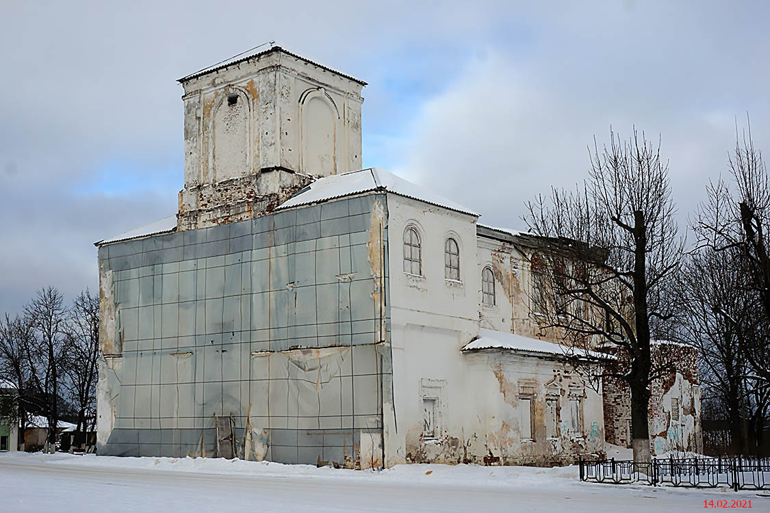 Церковь Введения во храм Пресвятой Богородицы, Валдай (Валдайский район, Новгородская область). документальные фотографии