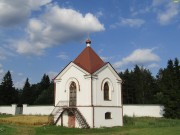 Иверский монастырь. Усыпальница Панаевых с часовней (Серафима Саровского?), , Валдай, Валдайский район, Новгородская область