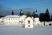 Иверский монастырь. Усыпальница Панаевых с часовней (Серафима Саровского?), , Валдай, Валдайский район, Новгородская область