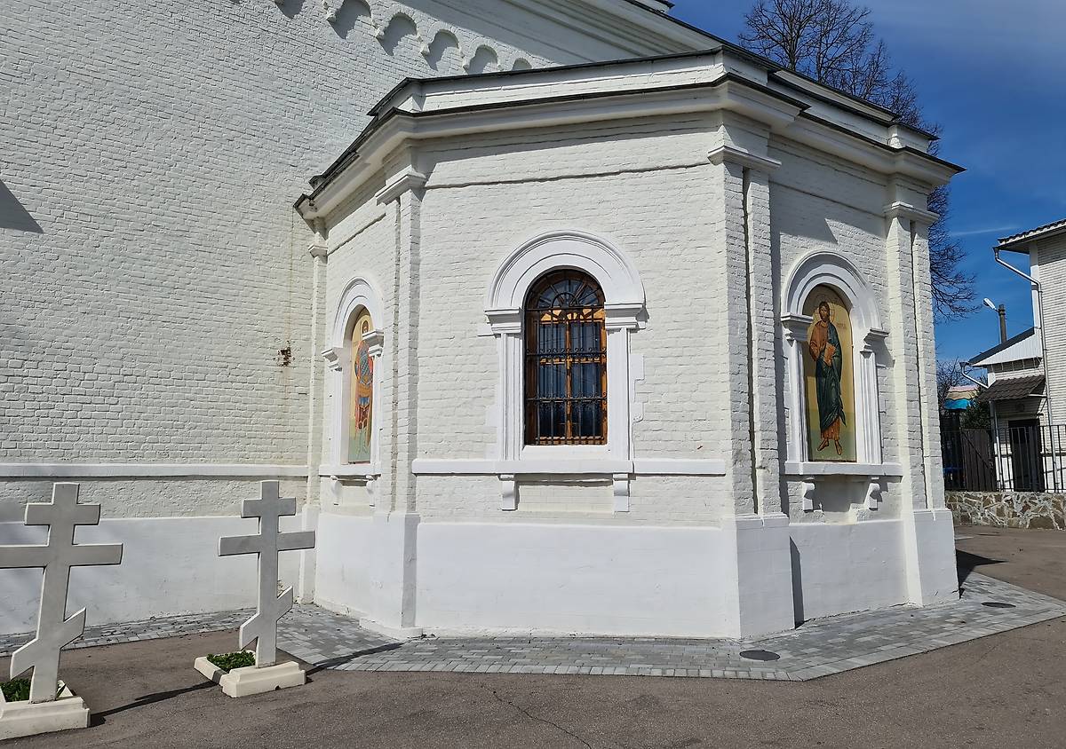 Апсида, вид с юго востока, архитектурные детали. Церковь Николая чудотворца, Кувекино (Новомосковский административный округ (НАО), г. Москва)