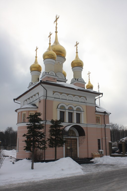 Ульяновского лесопарка, посёлок. Церковь иконы Божией Матери 