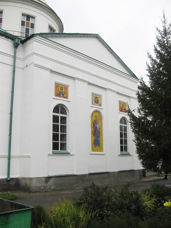Церковь Казанской иконы Божией Матери, Грязи (Грязинский район, Липецкая область). архитектурные детали, Апсидная часть храма 