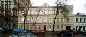 Санкт-Петербург. Домовая церковь Всех Святых при бывшем приюте для малолетних детей и престарелых женщин Общества Вспомоществования бедным прихода Андреевского собора
