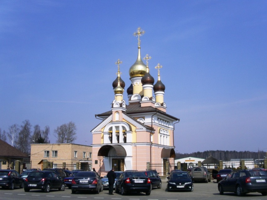 Ульяновского лесопарка, посёлок. Церковь иконы Божией Матери 