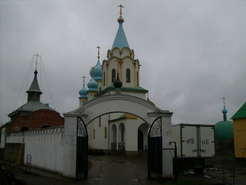 Роговская. Монастырь Марии Магдалины. фасады, Западные ворота монастыря