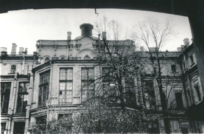 Домовая церковь Михаила Архангела при дворце вел. кн. Николая Михайловича, Центральный район (Санкт-Петербург, г. Санкт-Петербург). фасады