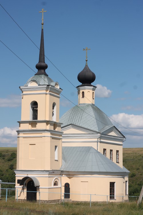 Церковь Казанской иконы Божией Матери, Кологривово (Новодеревеньковский район, Орловская область). общий вид в ландшафте