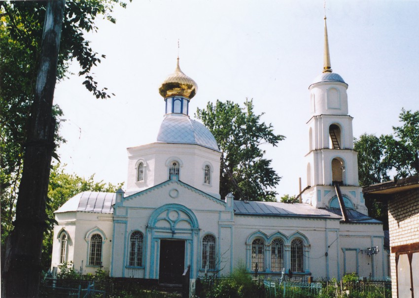 Ряжск. Церковь Успения Пресвятой Богородицы на кладбище. фасады