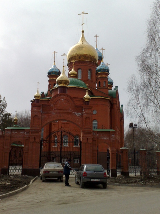 Церковь Серафима Саровского, Екатеринбург (Екатеринбург (МО город Екатеринбург), Свердловская область). фасады