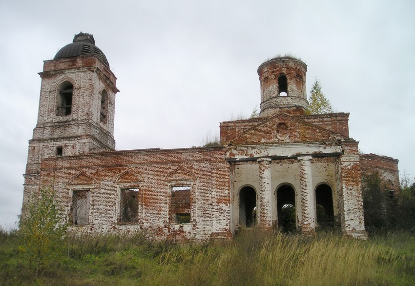 Церковь Троицы Живоначальной, Спирино (Богородский район, Нижегородская область). фасады