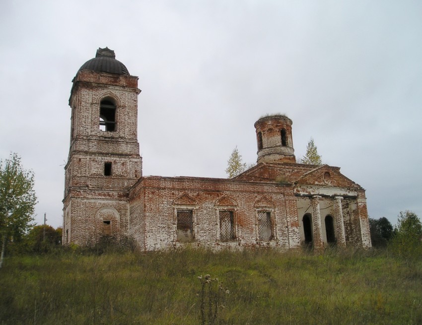 Церковь Троицы Живоначальной, Спирино (Богородский район, Нижегородская область). общий вид в ландшафте