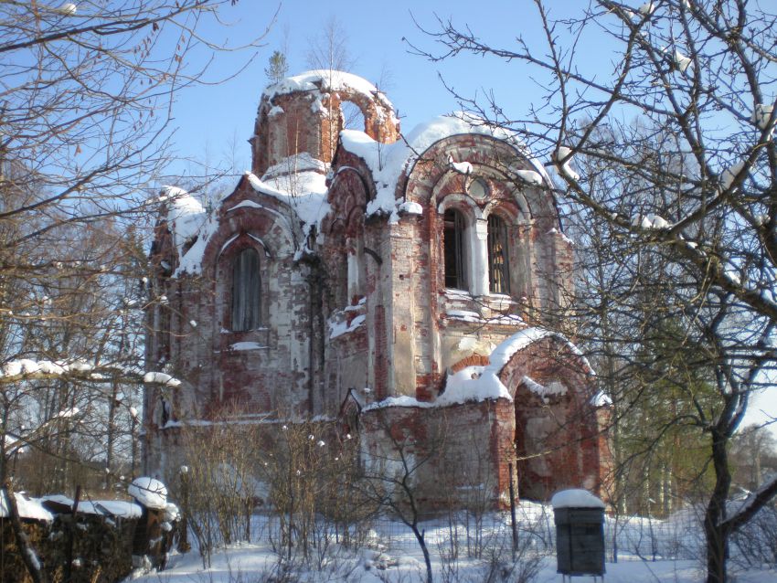 Церковь Иверской иконы Божией Матери (старая), Лыкошино (Бологовский район, Тверская область). фасады