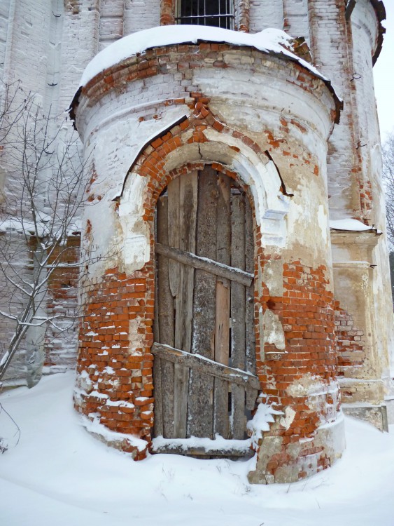 Церковь Иверской иконы Божией Матери (старая), Лыкошино (Бологовский район, Тверская область). архитектурные детали, Южная боковая аспида