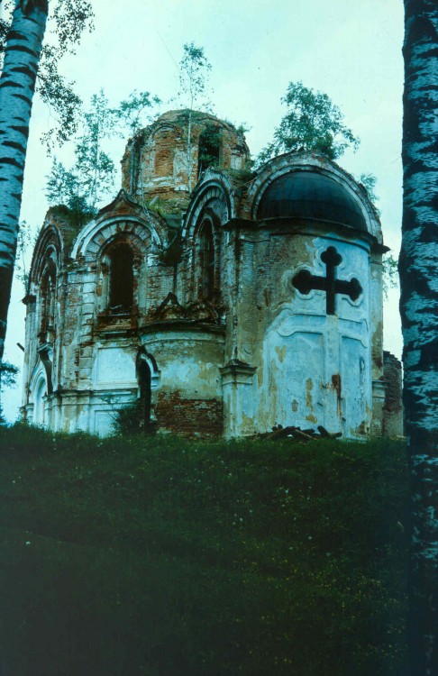 Лыкошино. Церковь Иверской иконы Божией Матери (старая). фасады, 1993