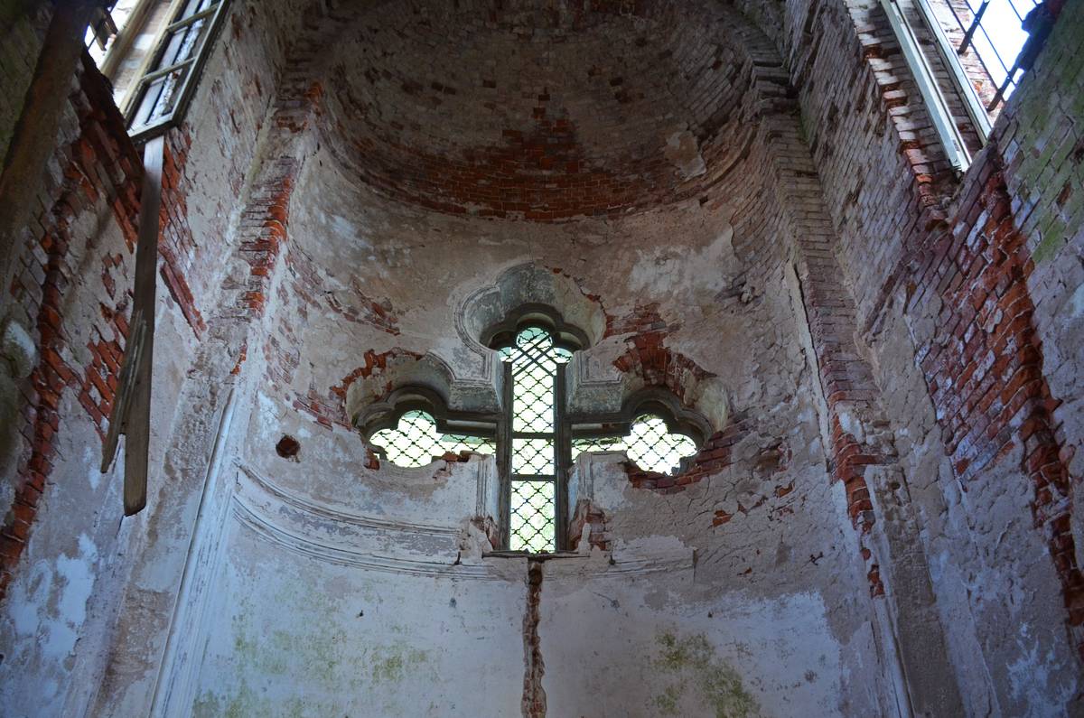 Церковь Иверской иконы Божией Матери (старая), Лыкошино (Бологовский район, Тверская область). интерьер и убранство