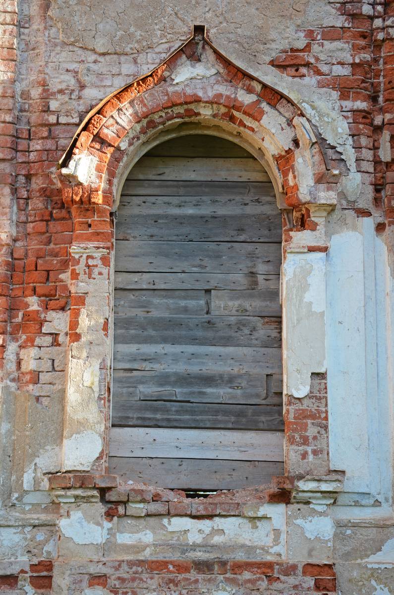 Церковь Иверской иконы Божией Матери (старая), Лыкошино (Бологовский район, Тверская область). архитектурные детали