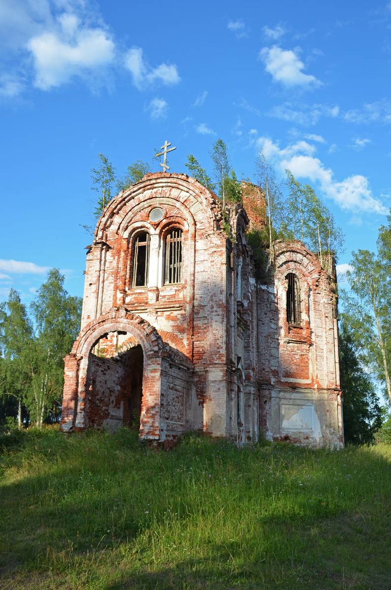 Церковь Иверской иконы Божией Матери (старая), Лыкошино (Бологовский район, Тверская область). фасады