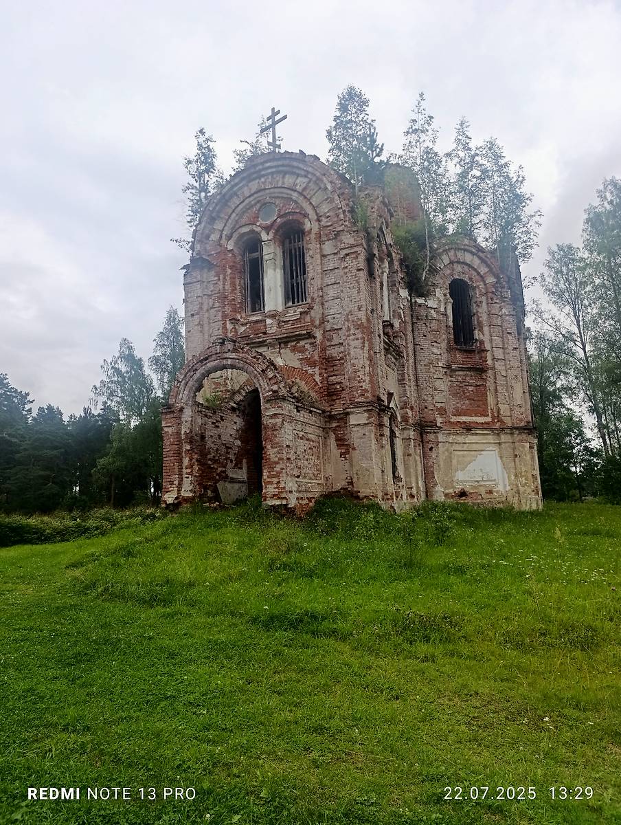 фасады. Церковь Иверской иконы Божией Матери (старая), Лыкошино (Бологовский район, Тверская область)