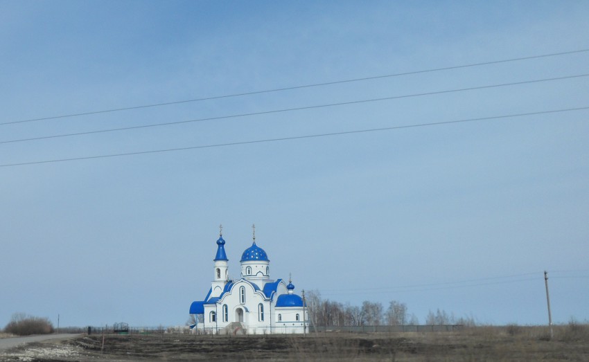 Церковь Сергия Радонежского, Большая Поляна (Тербунский район, Липецкая область). общий вид в ландшафте