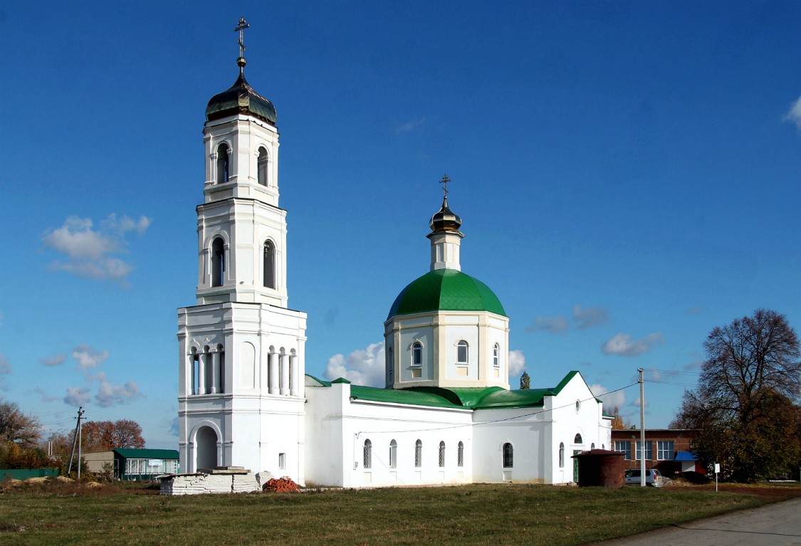 Вислая Поляна. Церковь Троицы Живоначальной (Вознесения Господня?). фасады