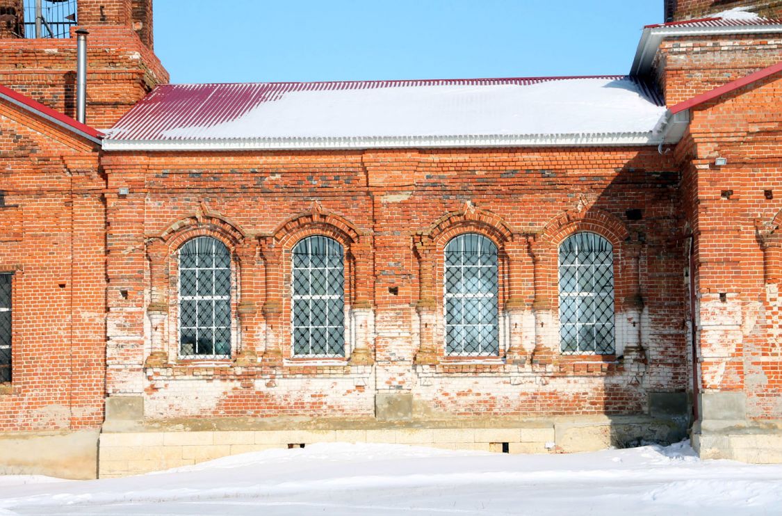 Церковь Илии Пророка, Долгуша (Долгоруковский район, Липецкая область). архитектурные детали, трапезная