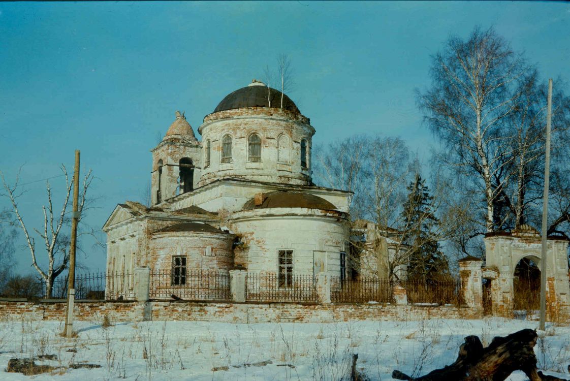 Юрьево-Девичье. Церковь Георгия Победоносца. фасады, 1994