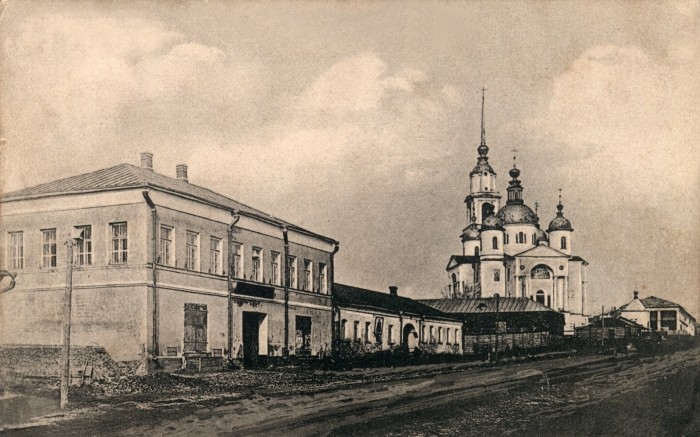 Собор Троицы Живоначальной, Чаплыгин (Чаплыгинский район, Липецкая область). архивная фотография, источник: https://http://www.troitskiisobchaplyg.prihod.ru/istorija_khrama