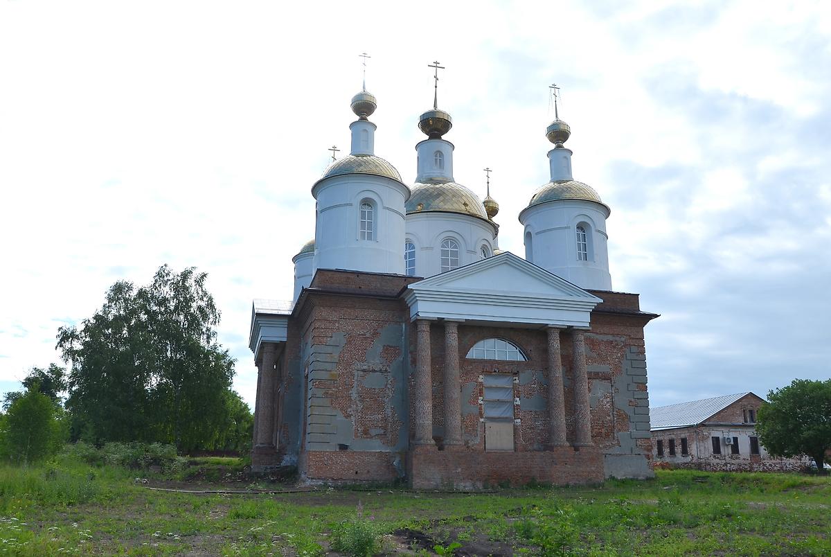 Западный фасад, фасады. Раненбургская Петропавловская пустынь. Собор Петра и Павла, Рощинский (Чаплыгинский район, Липецкая область)