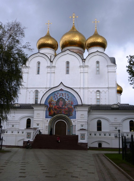 Ярославль. Кафедральный собор Успения Пресвятой Богородицы (новый). архитектурные детали, г. Ярославль Успенский кафедральный собор