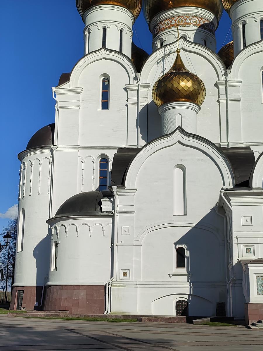 архитектурные детали. Кафедральный собор Успения Пресвятой Богородицы (новый), Ярославль (Ярославль, город, Ярославская область)