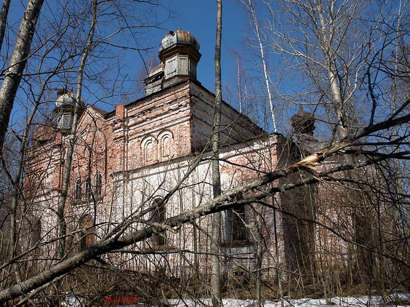 Церковь Троицы Живоначальной, Турны (Бологовский район, Тверская область). фасады