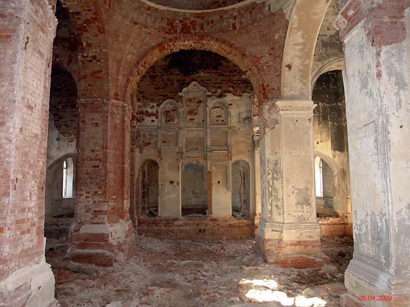 Церковь Троицы Живоначальной, Турны (Бологовский район, Тверская область). интерьер и убранство