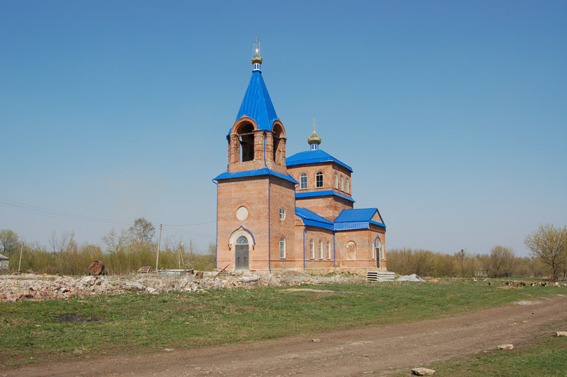 Церковь Покрова Пресвятой Богородицы, Баранчик (Должанский район, Орловская область). общий вид в ландшафте
