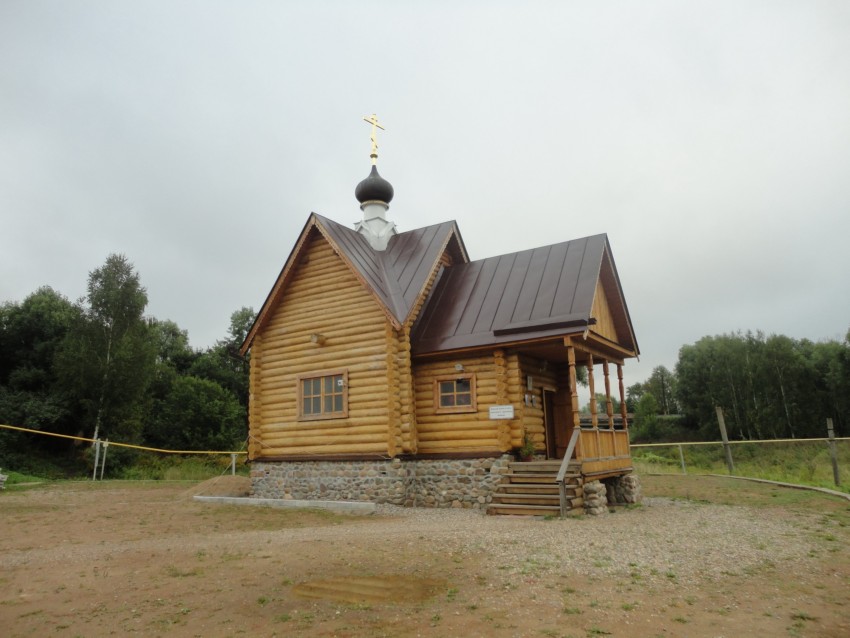 Часовня-купальня Николая Чудотворца, Приволжск (Приволжский район, Ивановская область). общий вид в ландшафте