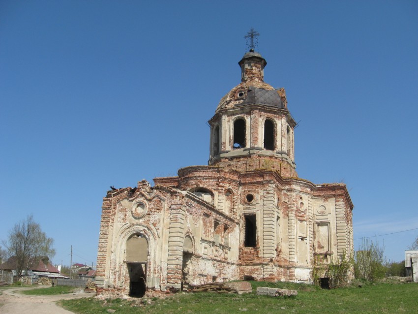 Церковь Троицы Живоначальной, Усады (Высокогорский район, Республика Татарстан). фасады