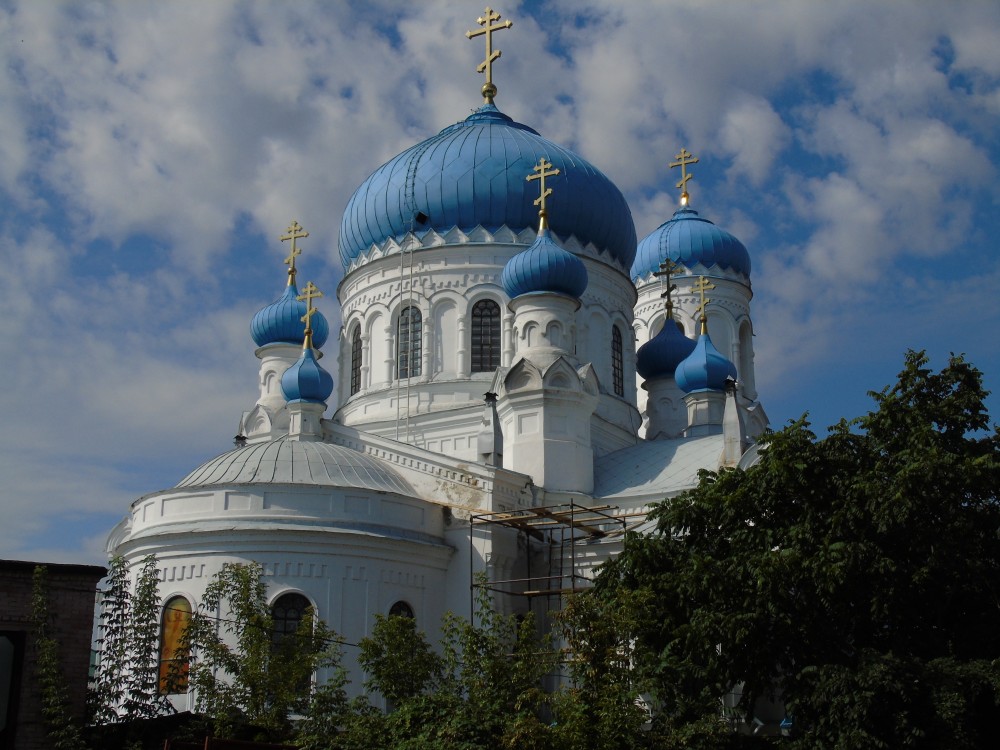 Кафедральный собор Успения Пресвятой Богородицы, Бийск (Бийский район и г. Бийск, Алтайский край). фасады