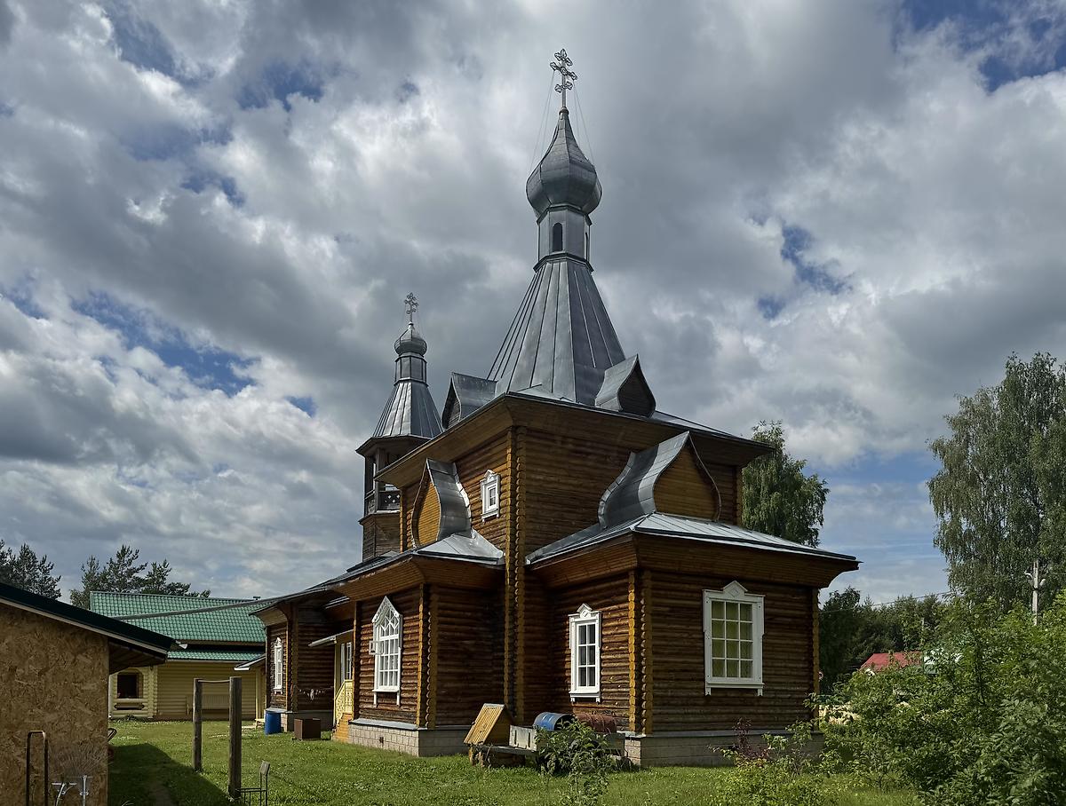 Вид с юго-востока, фасады. Церковь Николая Чудотворца, Тарногский Городок (Тарногский район, Вологодская область)