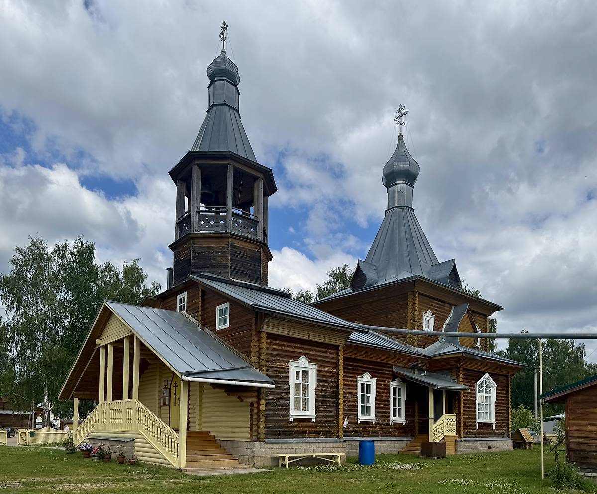 Вид с юго-запада, фасады. Церковь Николая Чудотворца, Тарногский Городок (Тарногский район, Вологодская область)