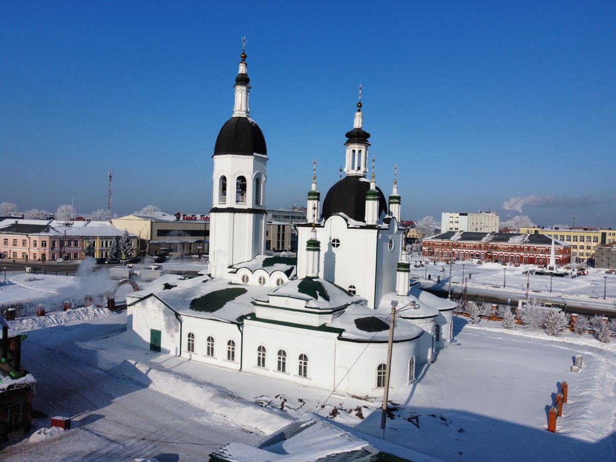Кафедральный собор Троицы Живоначальной, Канск (Канский район и г. Канск, Красноярский край). общий вид в ландшафте, Вид с ЮВ