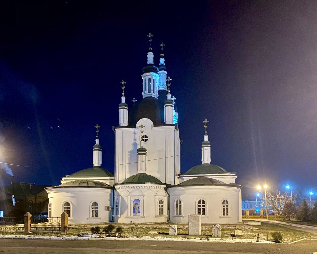 Кафедральный собор Троицы Живоначальной, Канск (Канский район и г. Канск, Красноярский край). дополнительная информация, Ночная подсветка
