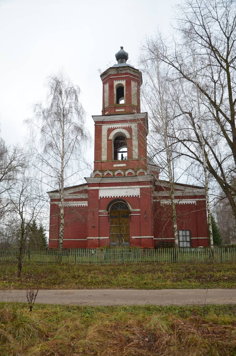Церковь Петра и Павла, Плюсково (Трубчевский район, Брянская область). фасады