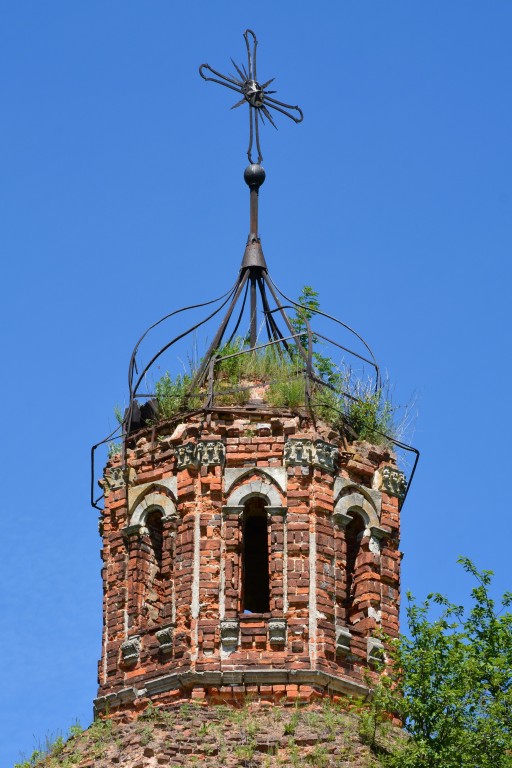 Церковь Казанской иконы Божией Матери, Богородское (Ферзиковский район, Калужская область). архитектурные детали, Световой восьмерик