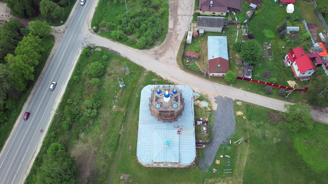 Церковь Троицы Живоначальной (старая), Саввино (Егорьевский городской округ, Московская область). общий вид в ландшафте