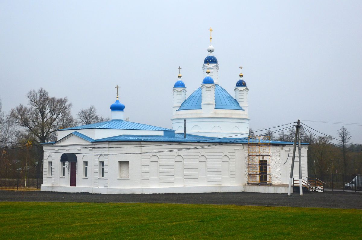 Церковь Троицы Живоначальной (старая), Саввино (Егорьевский городской округ, Московская область). фасады